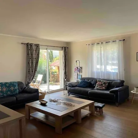 Casa de Férias Maison Familiale Avec Piscine Sans Vis A Vis Béziers